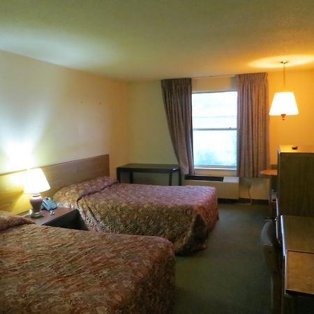 Hollywood Inn & Suites 格尼 外观 照片
