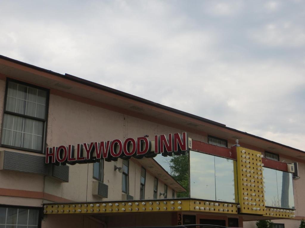 Hollywood Inn & Suites 格尼 外观 照片